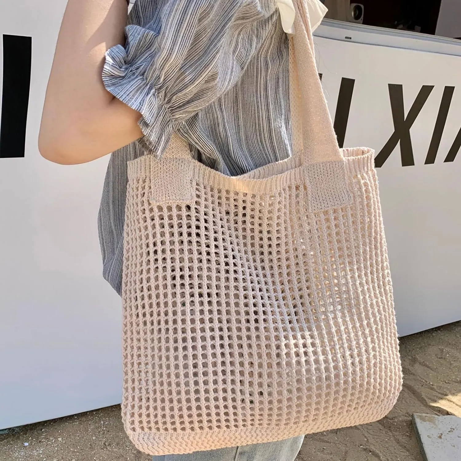 Women's Summer Knitted Shoulder Bag Hollow Out Tote Handbag, Breathable Mesh Beach Bag with Simple Woven Design (Apricot)
