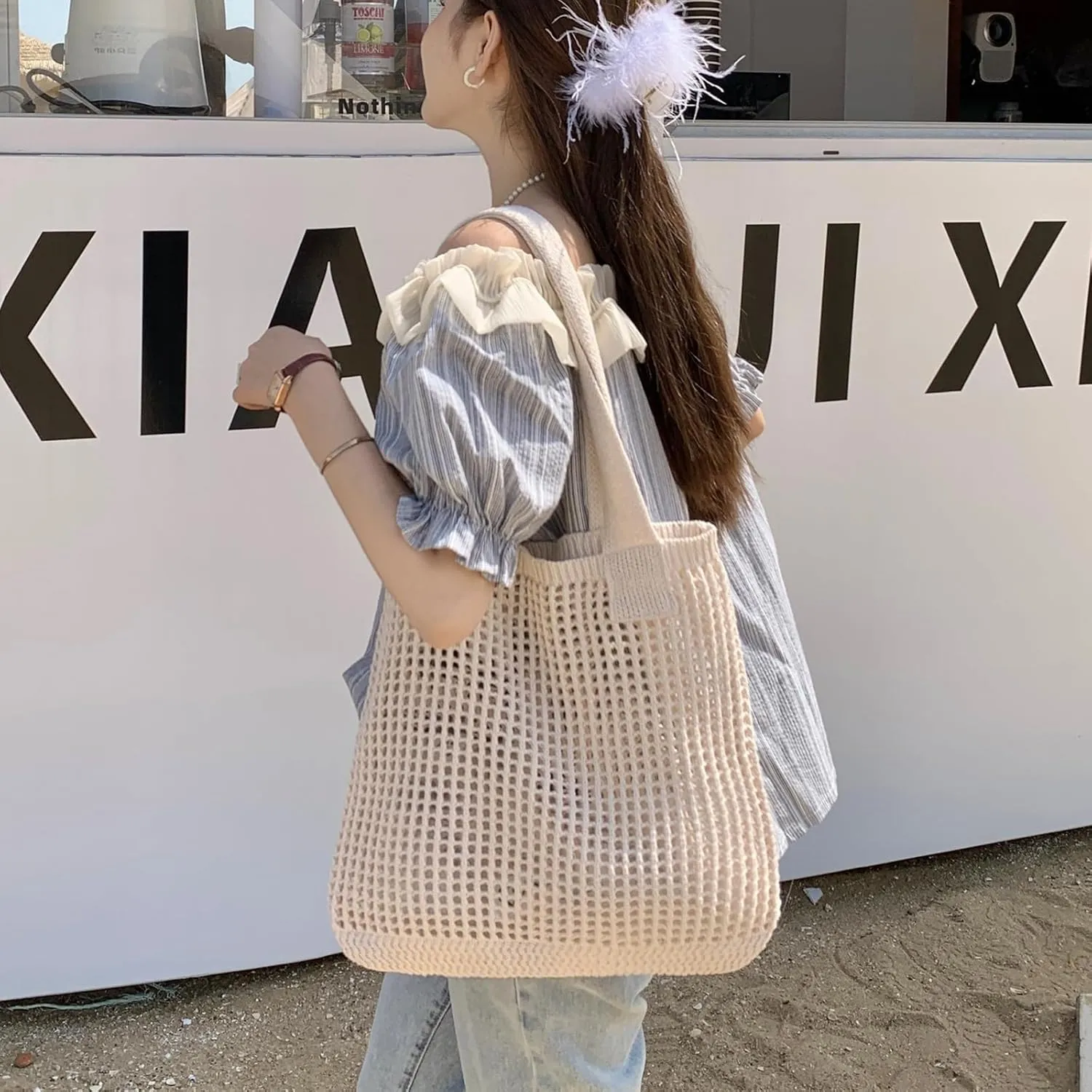 Women's Summer Knitted Shoulder Bag Hollow Out Tote Handbag, Breathable Mesh Beach Bag with Simple Woven Design (Apricot)