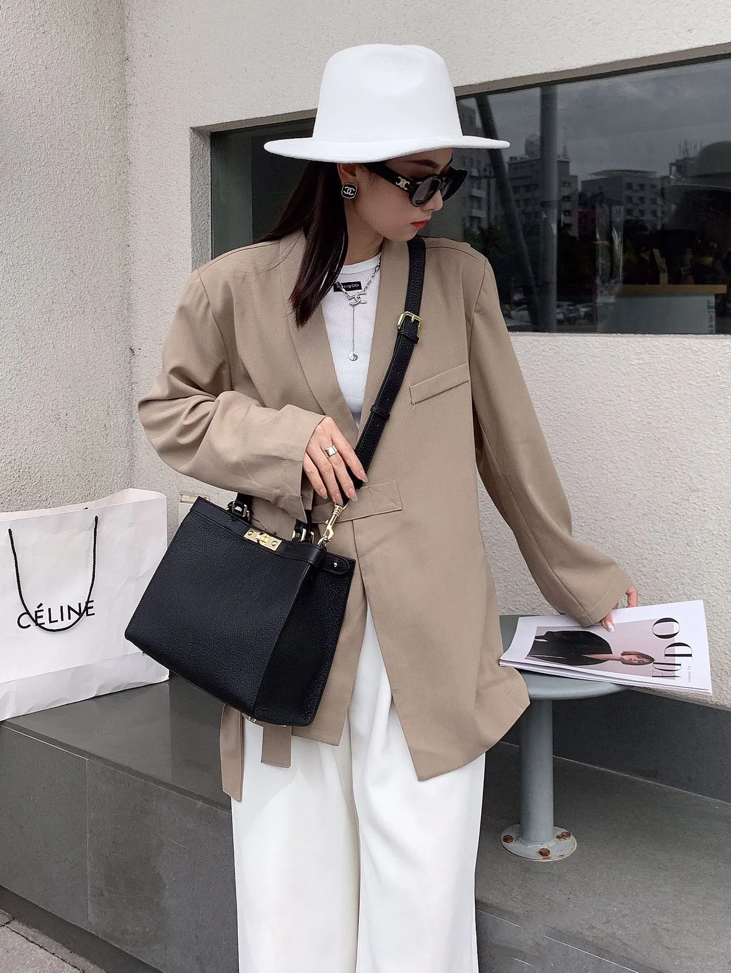 Women's Textured High First Layer Cowhide Class Crossbody Bags