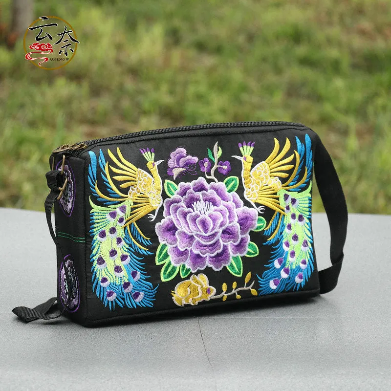 Women's Yunnan National Style Embroidered Ethnic Crossbody Bags