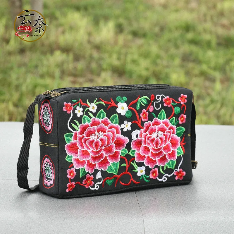Women's Yunnan National Style Embroidered Ethnic Crossbody Bags