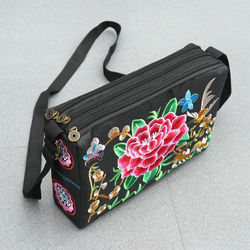 Women's Yunnan National Style Embroidered Ethnic Crossbody Bags