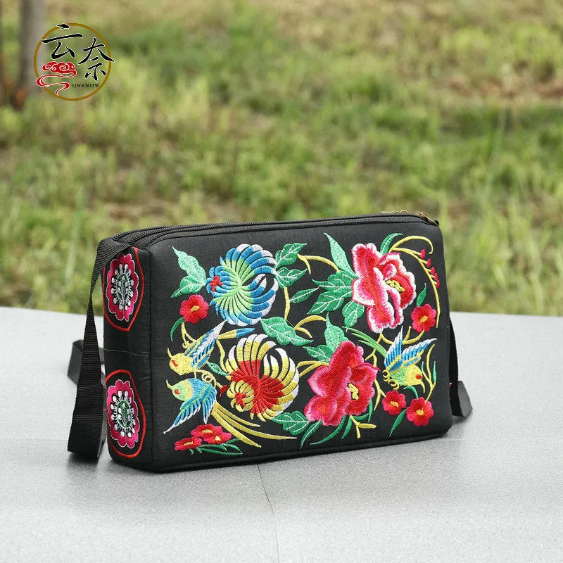Women's Yunnan National Style Embroidered Ethnic Crossbody Bags