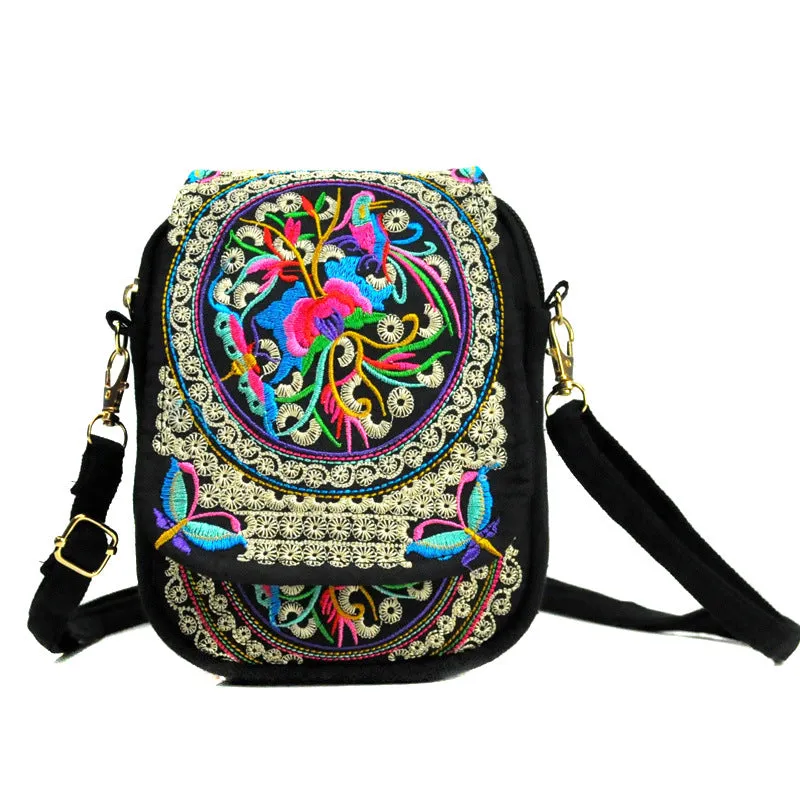 Women's Yunnan National Style Embroidered Mini Flap Bags