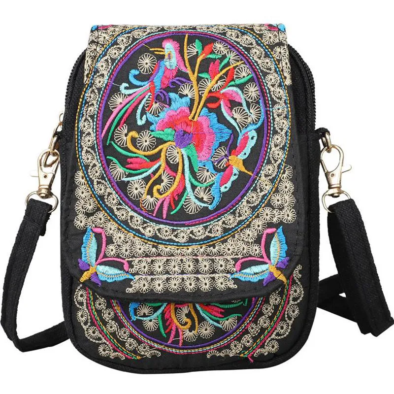 Women's Yunnan National Style Embroidered Mini Flap Bags
