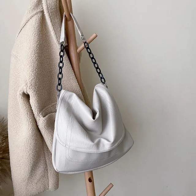 ZURI Shoulder